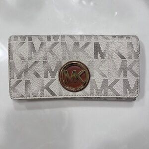White Monogram Michael Kors Wallet